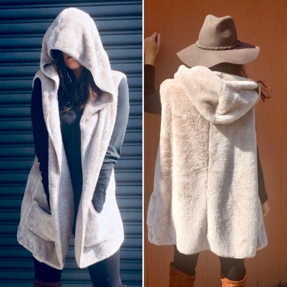 Jackets & Blazers - Only 1 left (M)💕Warm me up- cozy long Sherpa vest